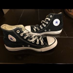 Converse High Tops Size 6